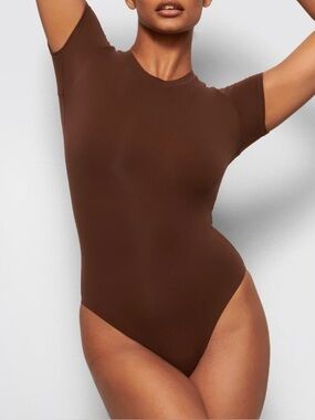 NWT Skims Fits Everybody T-Shirt Bodysuit